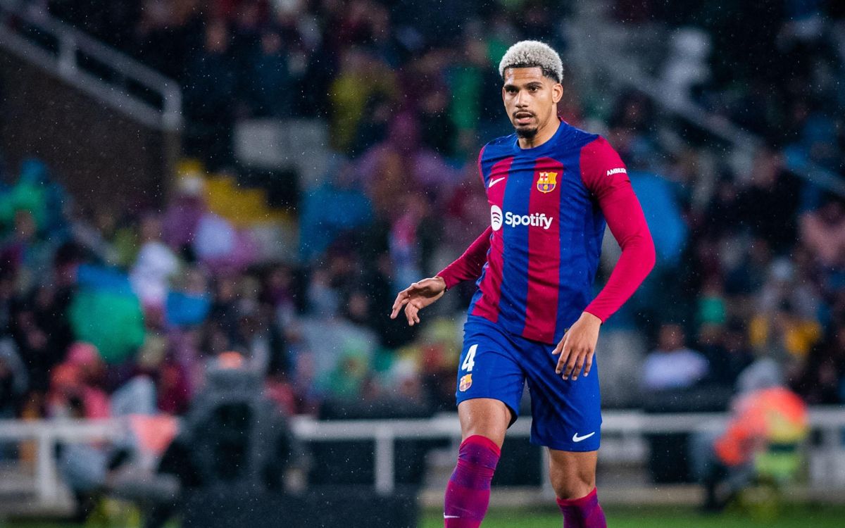 Ronald Araujo, intervingut satisfactòriament