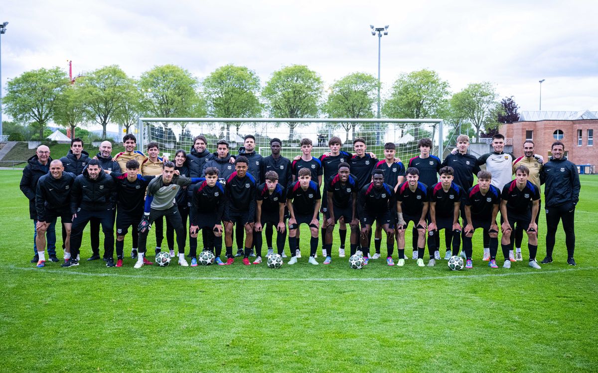 Entrenamiento para preparar la semifinal contra el AZ Alkmaar