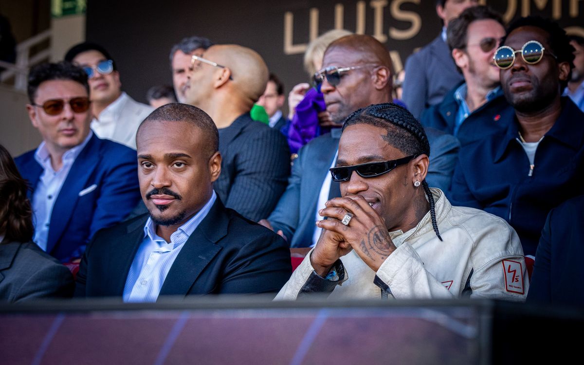 Travis Scott, présent lors du Clasico au Stade Olympique de Montjuic